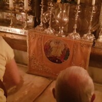 XIV. stáció. Jézust sírba teszik.